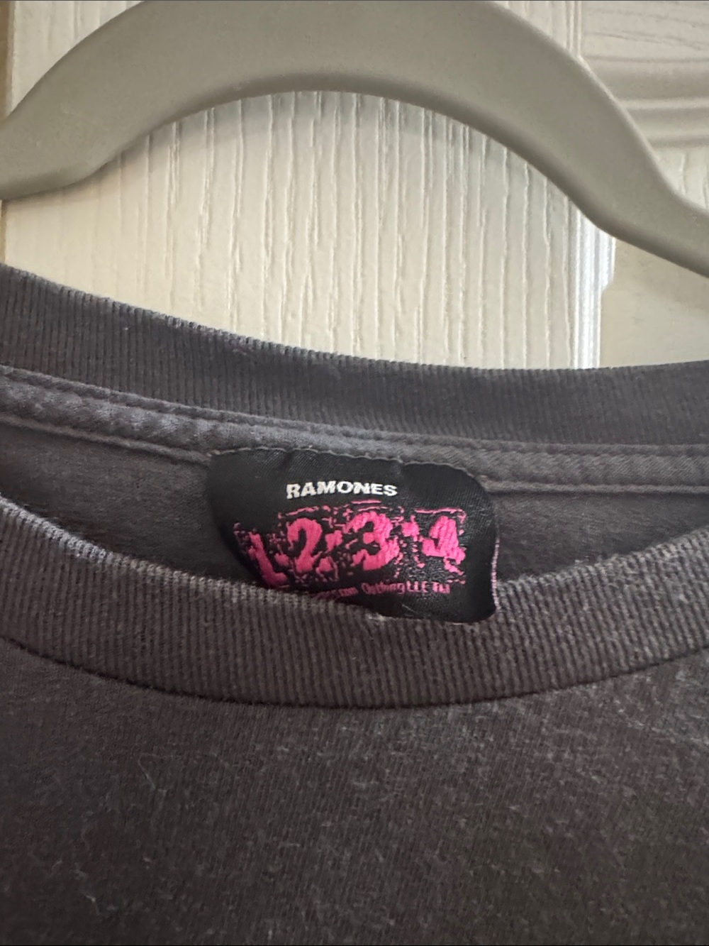 Ramones Graphic Tee Dark Grey - Picture 3 of 3
